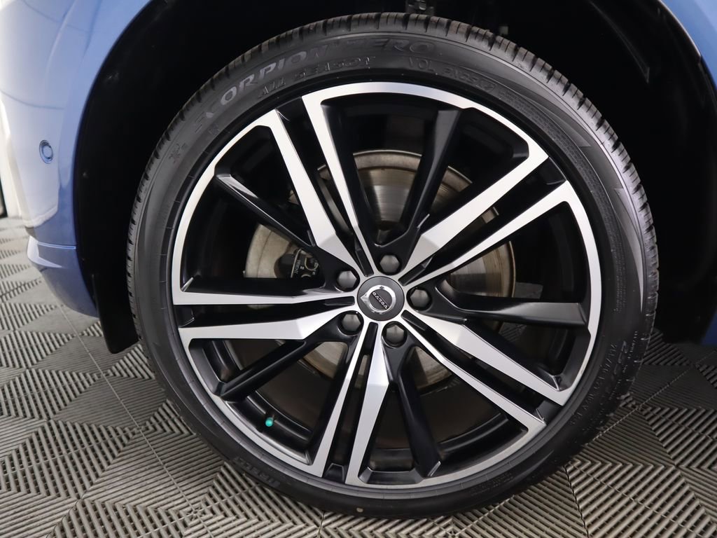 Used 2021 Volvo XC60 T5 R-Design w/ Protection Package Premier image 31