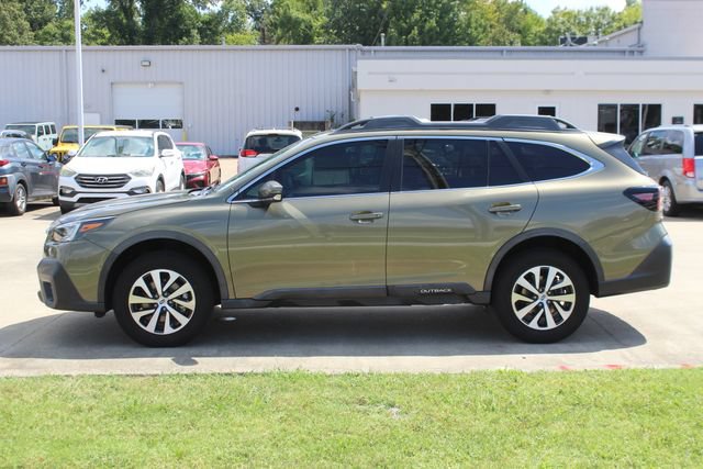 Used 2020 Subaru Outback Premium AWD/4WD image 2