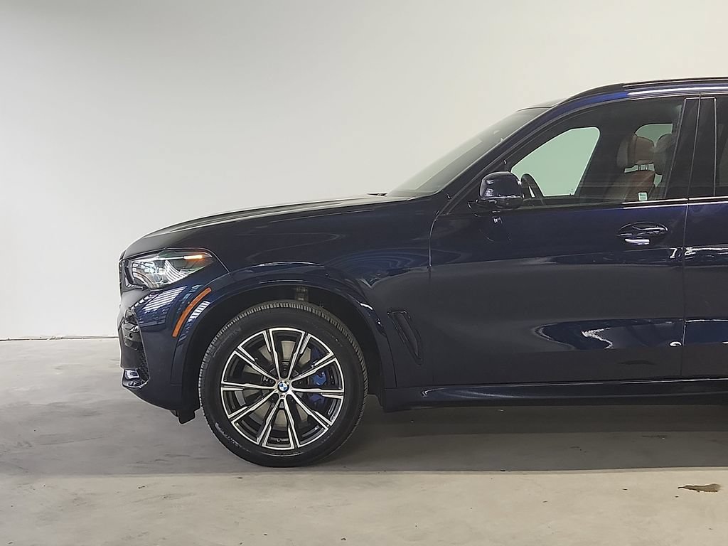 Used 2022 BMW X5 M50i AWD/4WD image 6