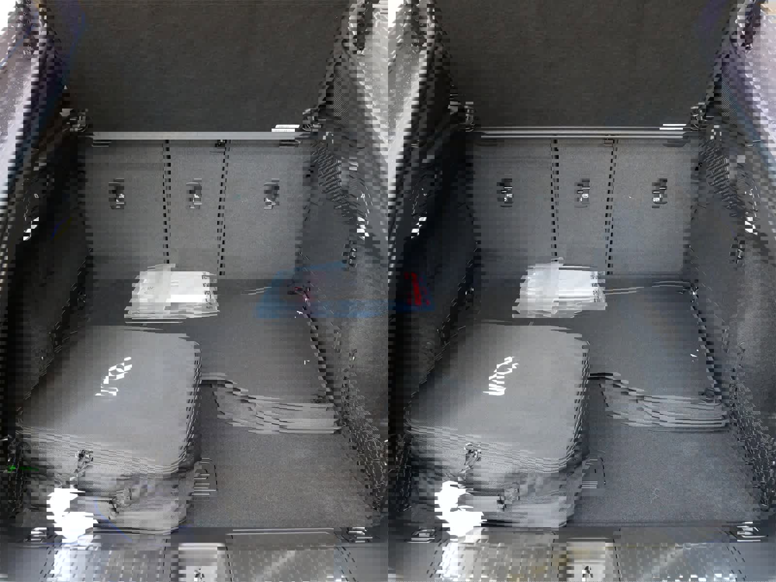 New 2025 Porsche Macan 4S Electric image 7