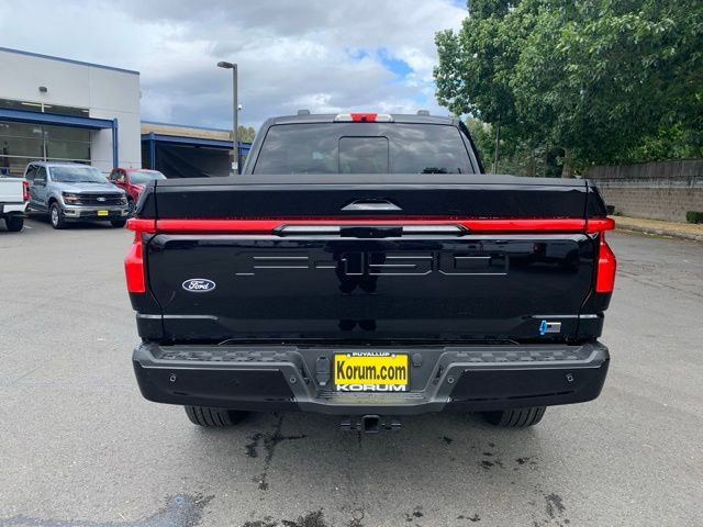 New 2025 Ford F150 Lightning Platinum image 4
