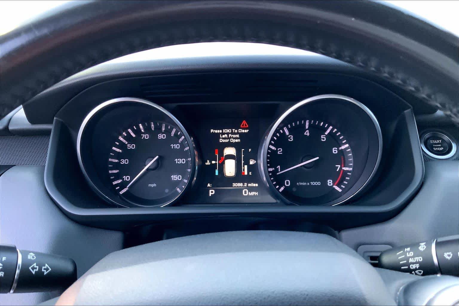 Used 2014 Land Rover Range Rover Sport HSE AWD/4WD image 25