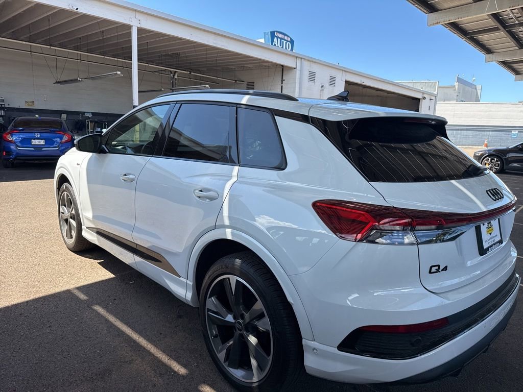 Used 2024 Audi Q4 e-tron Premium Plus image 11