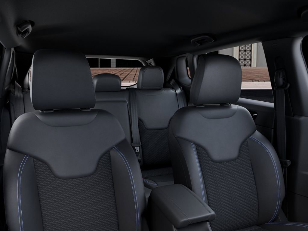 New 2026 Jeep Compass Latitude AWD/4WD image 26