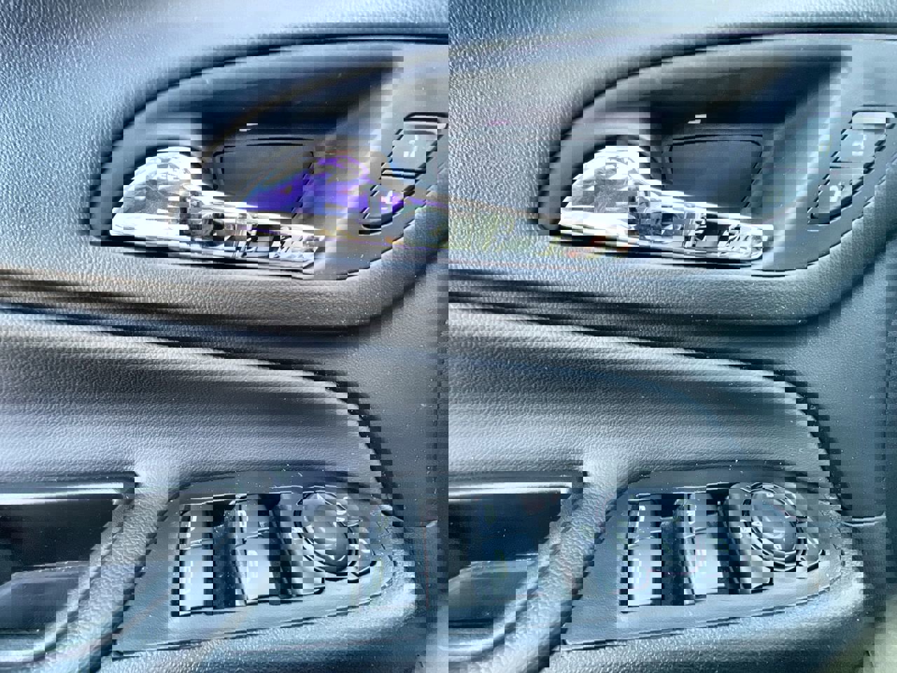 Used 2024 Chevrolet Equinox LT image 23