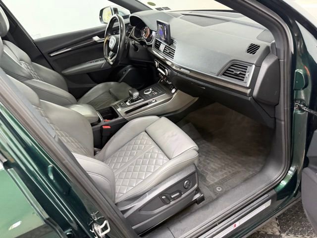 Used 2018 Audi SQ5 Premium Plus w/ S Sport Package AWD/4WD image 41