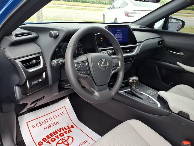 Used 2024 Lexus UX 250h FWD w/ Premium Package image 15