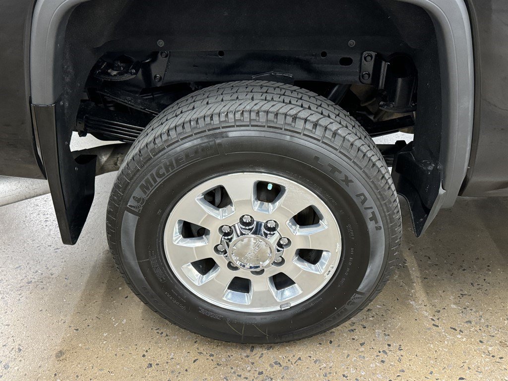 Used 2015 GMC Sierra 3500 Denali w/ Duramax Plus Package AWD/4WD image 18