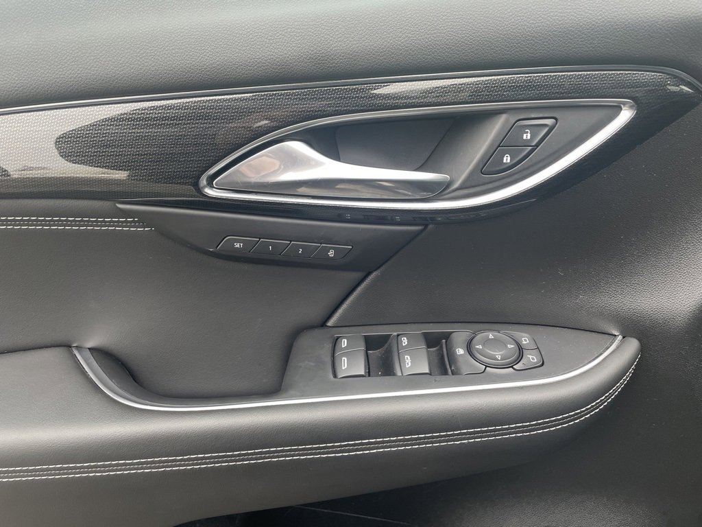 Used 2023 Buick Envision Essence image 21