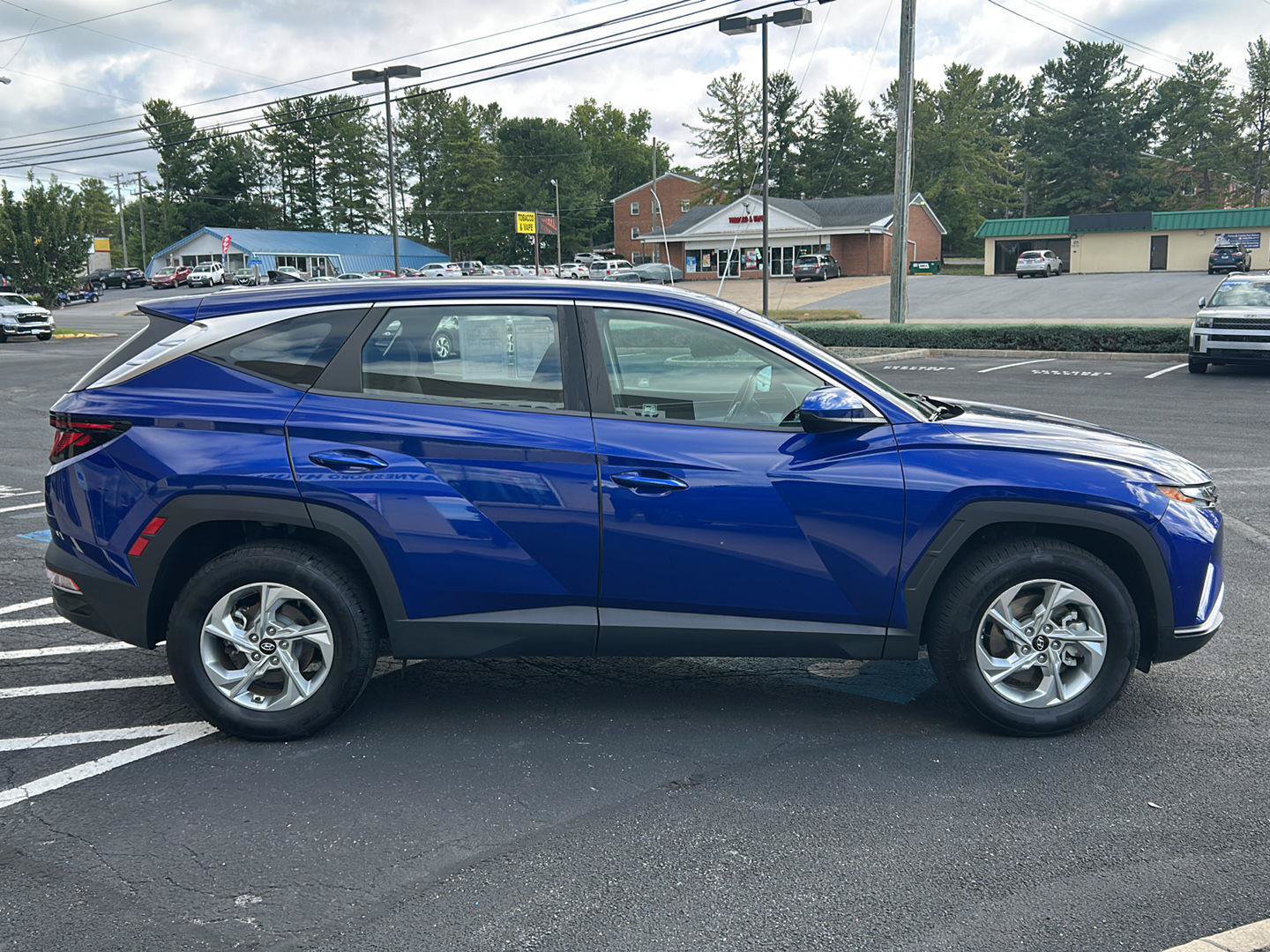 Used 2022 Hyundai Tucson SE AWD/4WD image 9