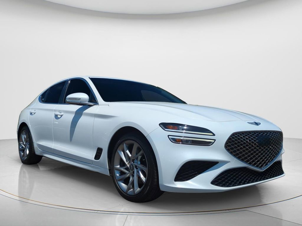 Used 2022 Genesis G70 2.0T RWD image 3