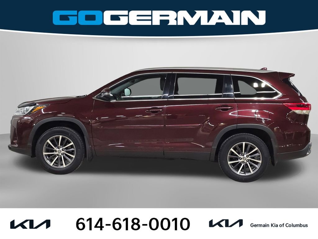 Used 2019 Toyota Highlander XLE image 12