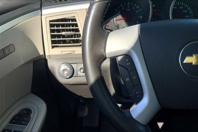 Used 2012 Chevrolet Traverse LTZ FWD image 18
