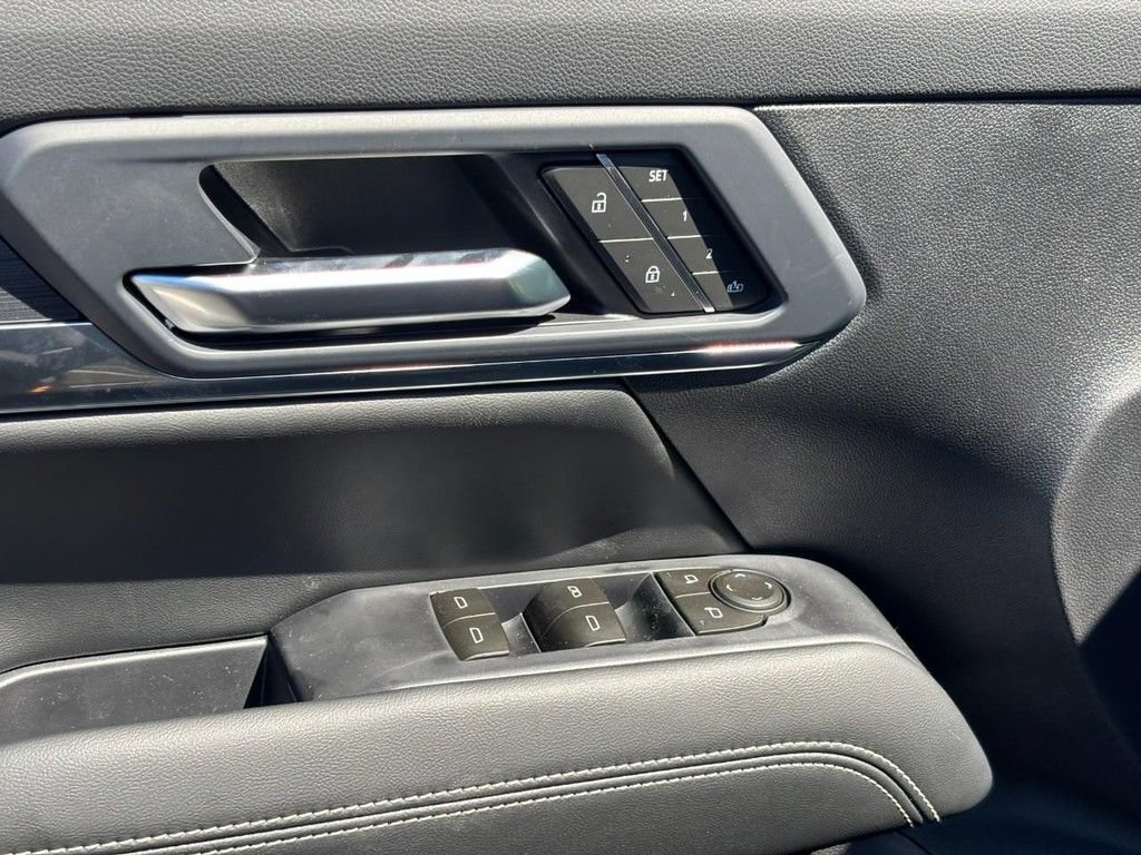 New 2026 GMC Terrain Elevation w/ Elevation Premium Package FWD image 11