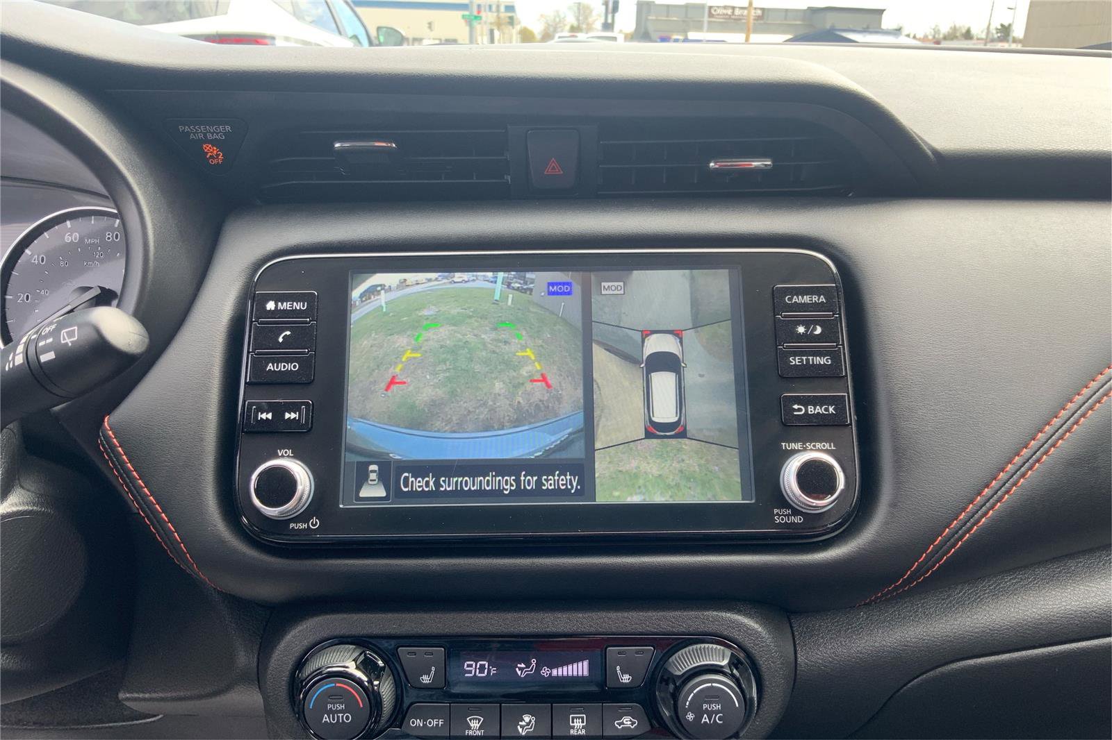 Used 2024 Nissan Kicks SR w/ SR Premium Package FWD image 31
