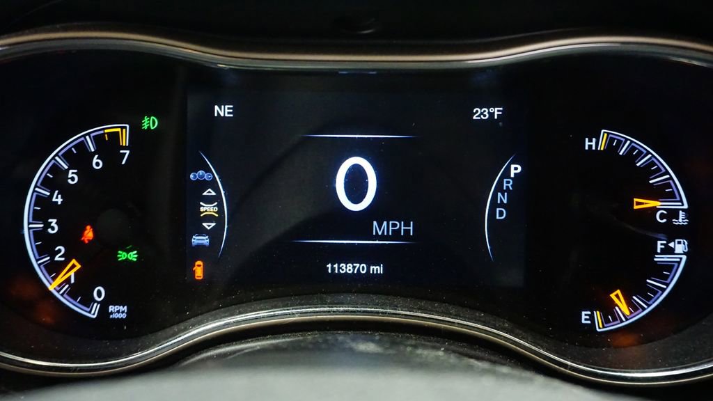 Certified 2017 Jeep Grand Cherokee Overland image 36