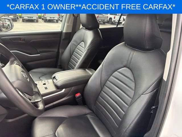 Used 2023 Toyota Highlander L FWD image 13