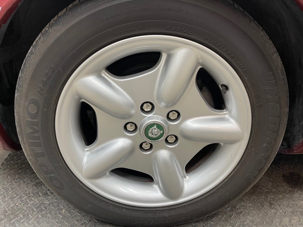 Used 1999 Jaguar XK8 image 38