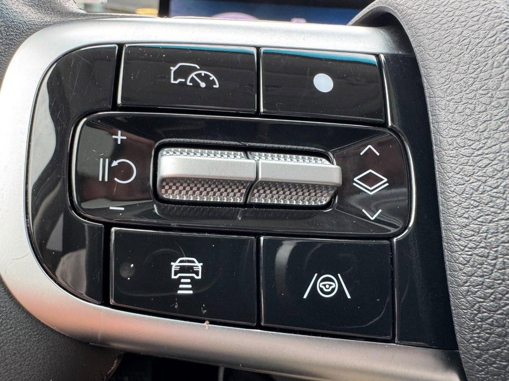 Certified 2025 Genesis GV80 2.5T Select image 17