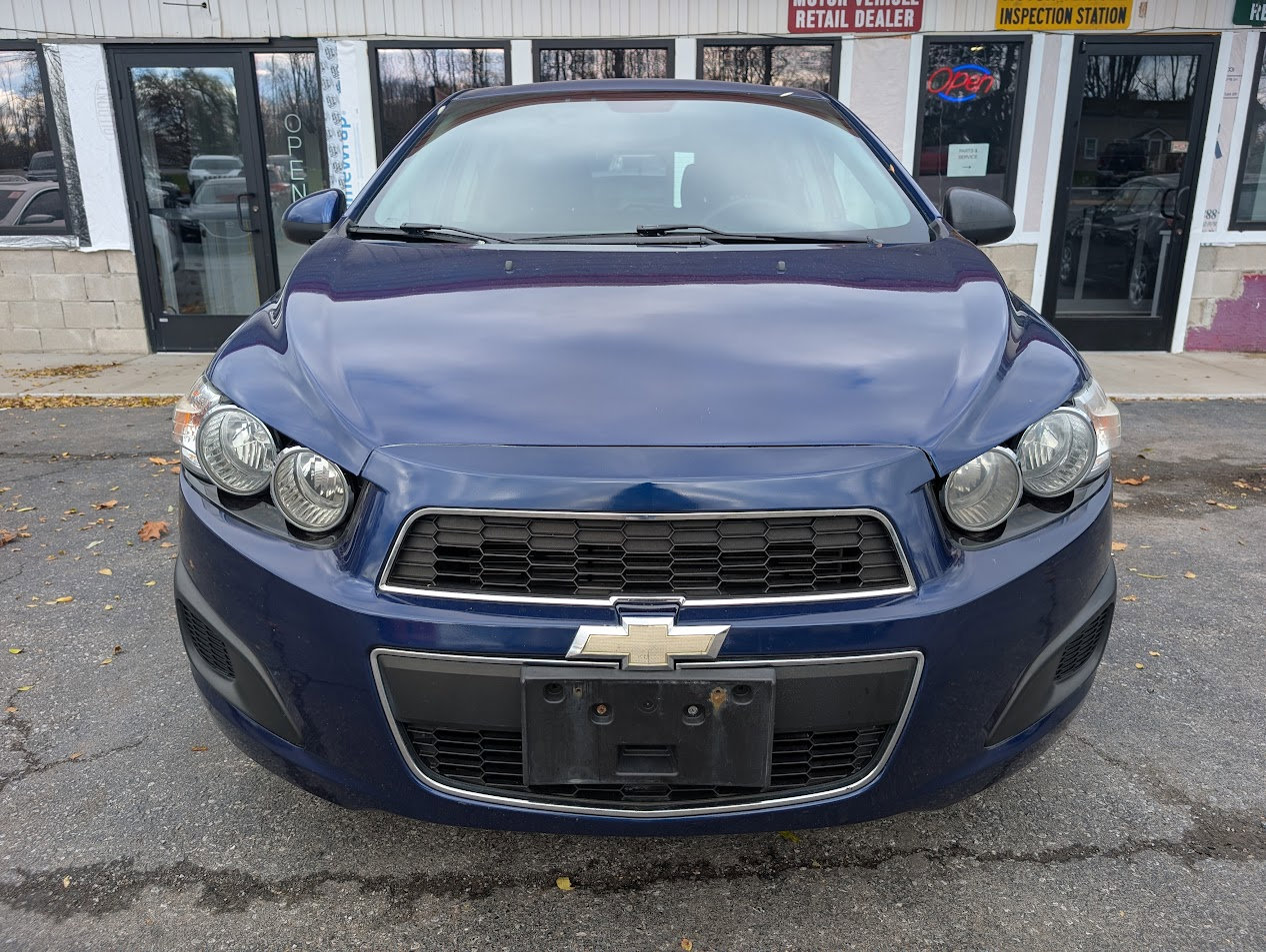 Used 2013 Chevrolet Sonic LT image 2