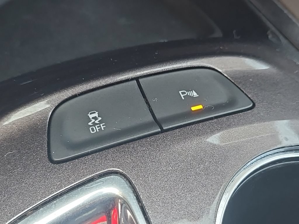 Used 2024 Chevrolet Malibu LT FWD image 27