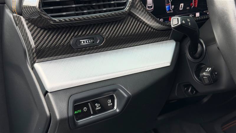 Used 2020 Lamborghini Urus AWD/4WD image 29