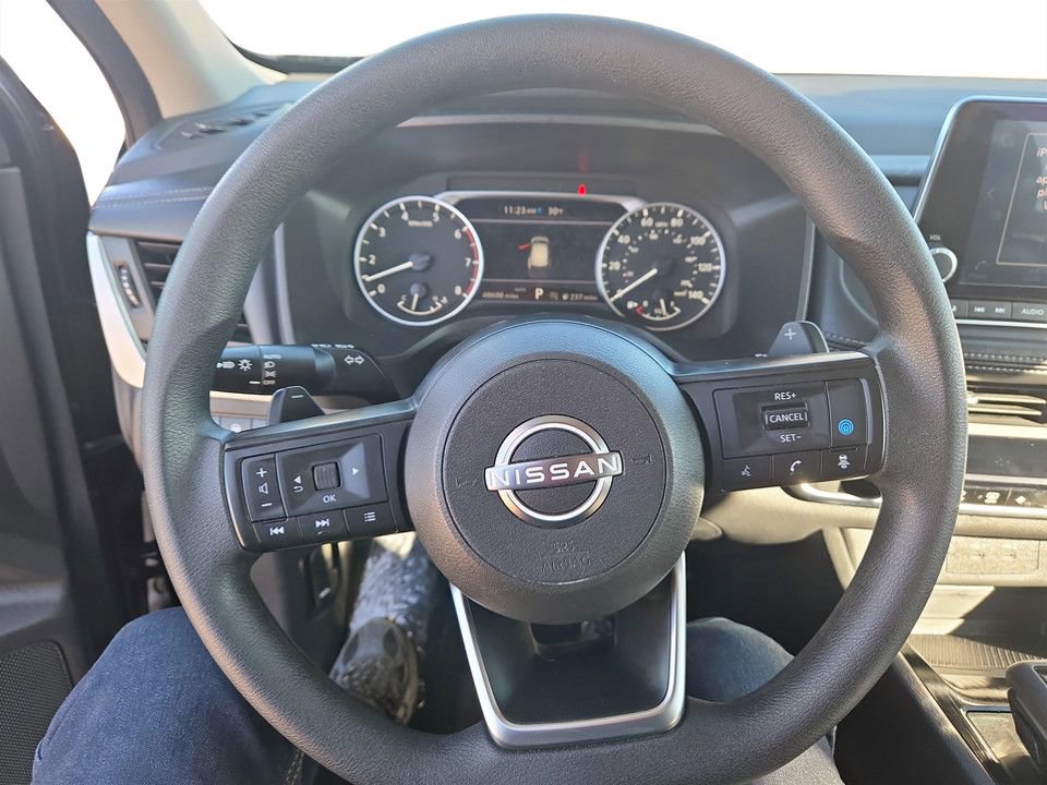 Used 2024 Nissan Rogue SV image 14