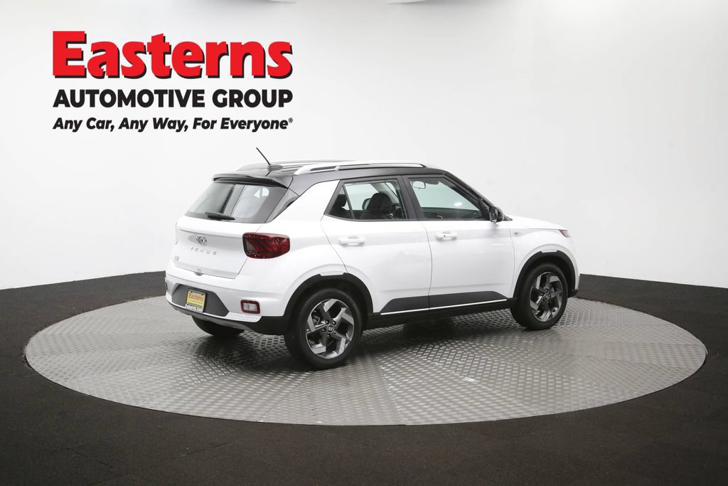 Used 2025 Hyundai Venue Limited FWD image 41