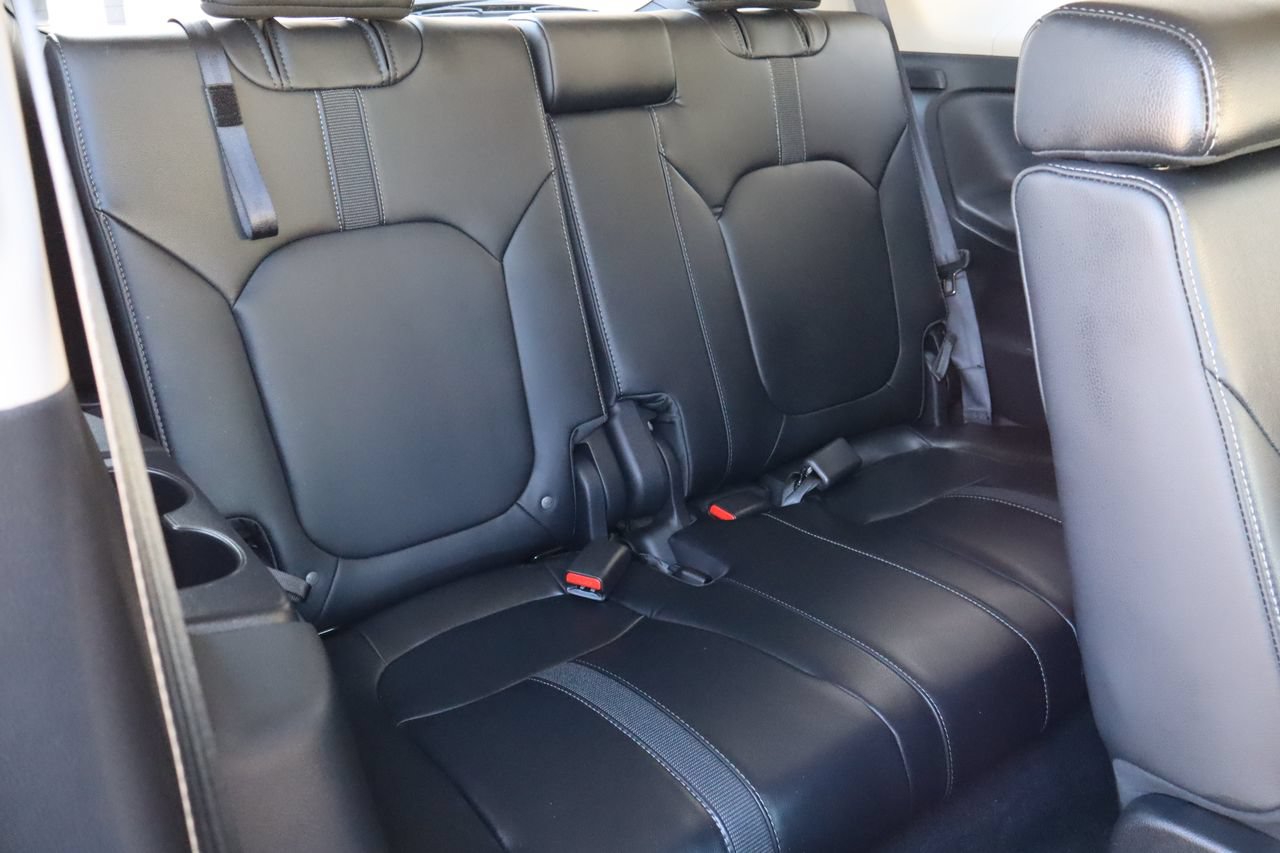 Used 2025 Honda Pilot EX-L image 18