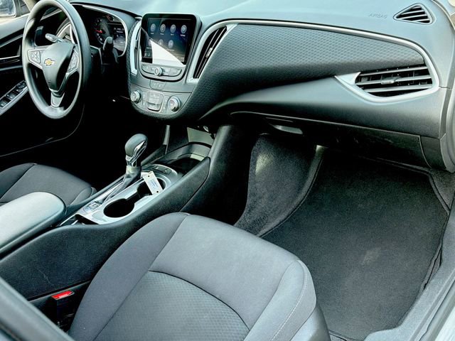Used 2024 Chevrolet Malibu LS image 34