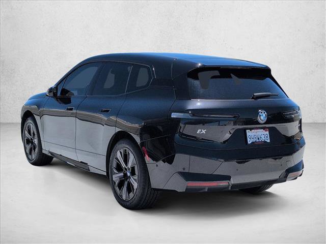 Used 2024 BMW iX xDrive50 w/ Premium Package AWD/4WD image 8