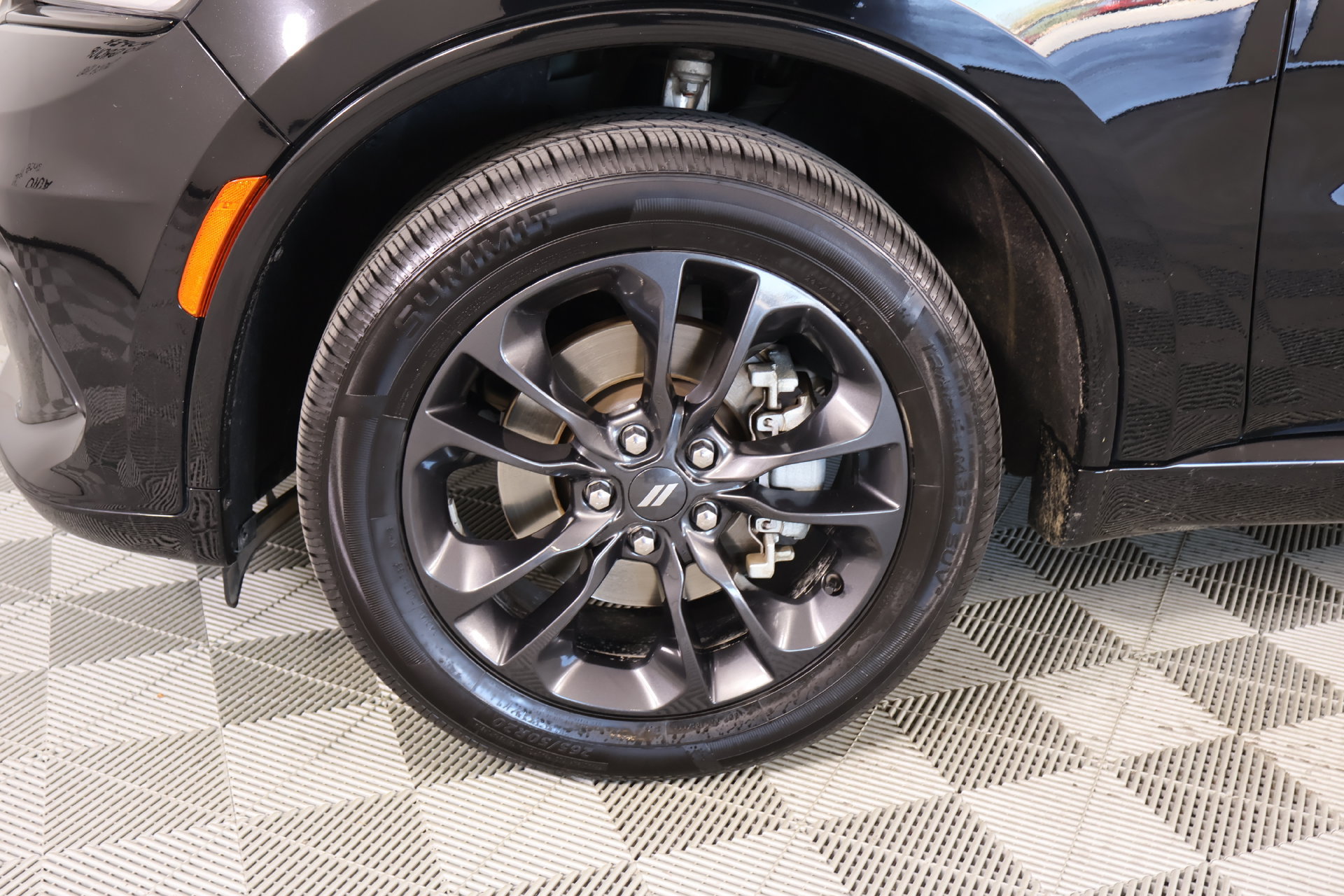 Used 2023 Dodge Durango SXT Launch Edition w/ SXT Blacktop Group AWD/4WD image 17