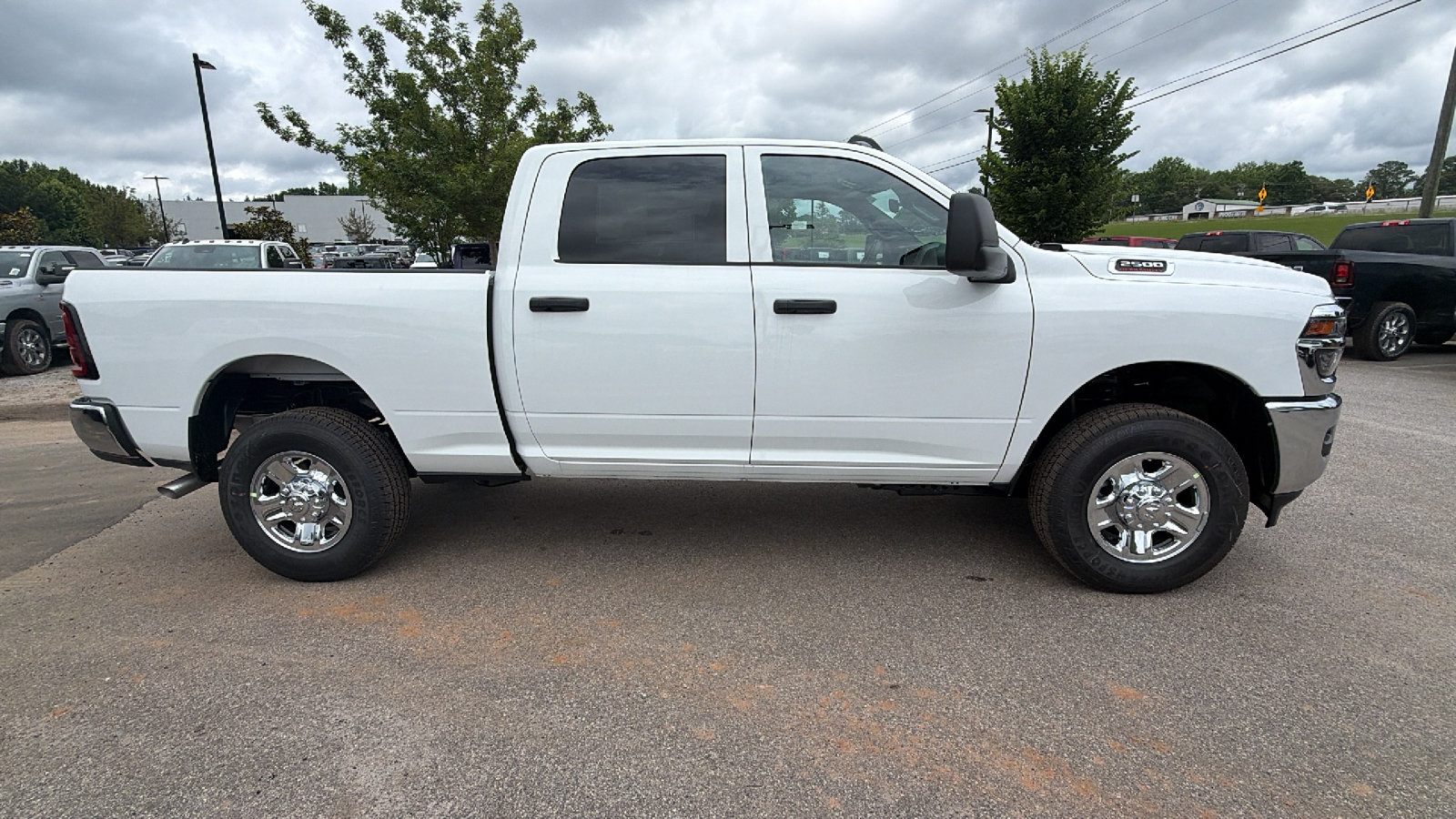 New 2026 RAM 2500 Tradesman w/ Chrome Appearance Group AWD/4WD image 7