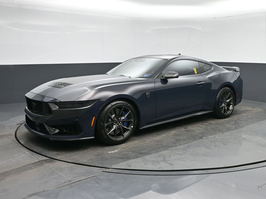 Used 2025 Ford Mustang Dark Horse image 3