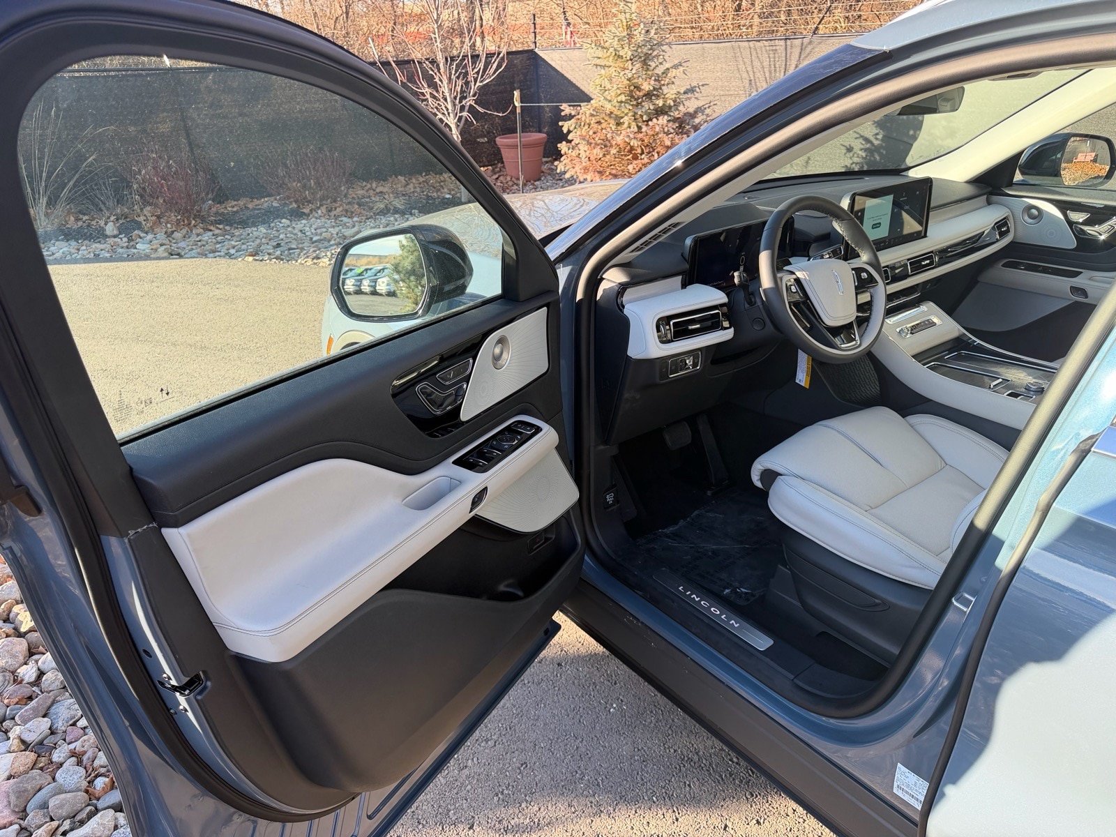 New 2026 Lincoln Aviator Reserve AWD/4WD image 23