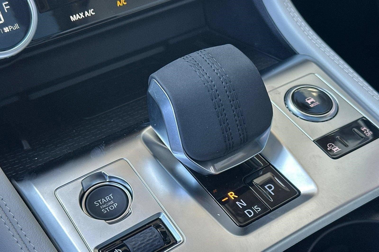 New 2026 Jaguar F-PACE R-Dynamic S AWD/4WD image 15