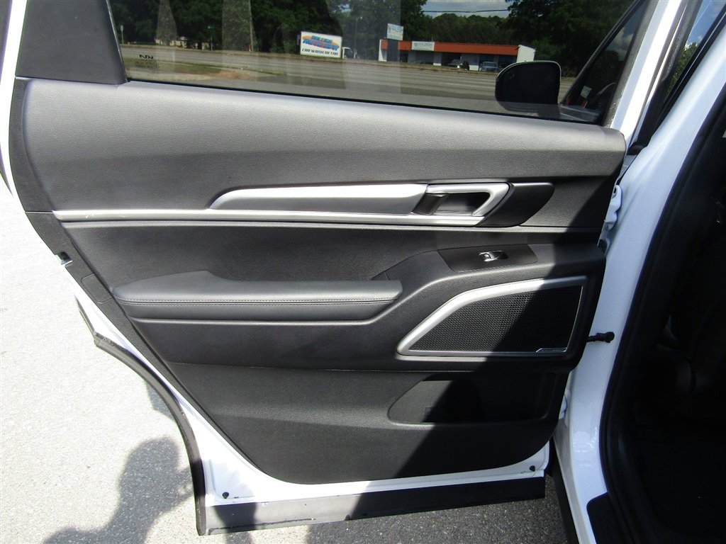 Used 2022 Kia Telluride S image 19