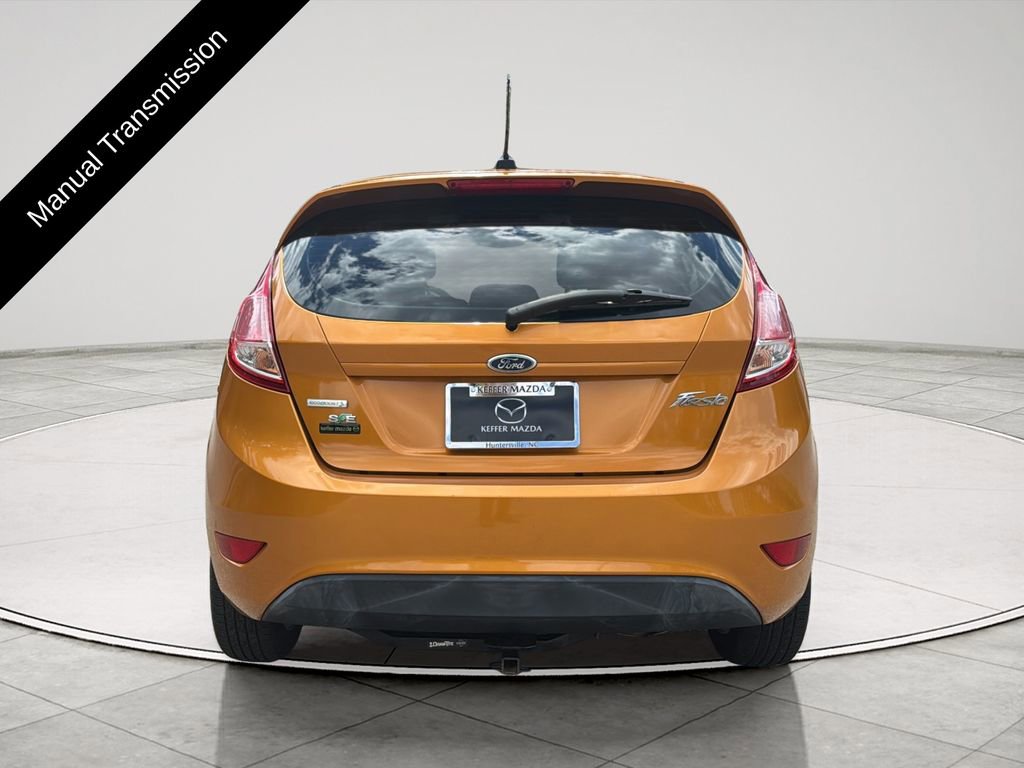 Used 2016 Ford Fiesta SE FWD image 4