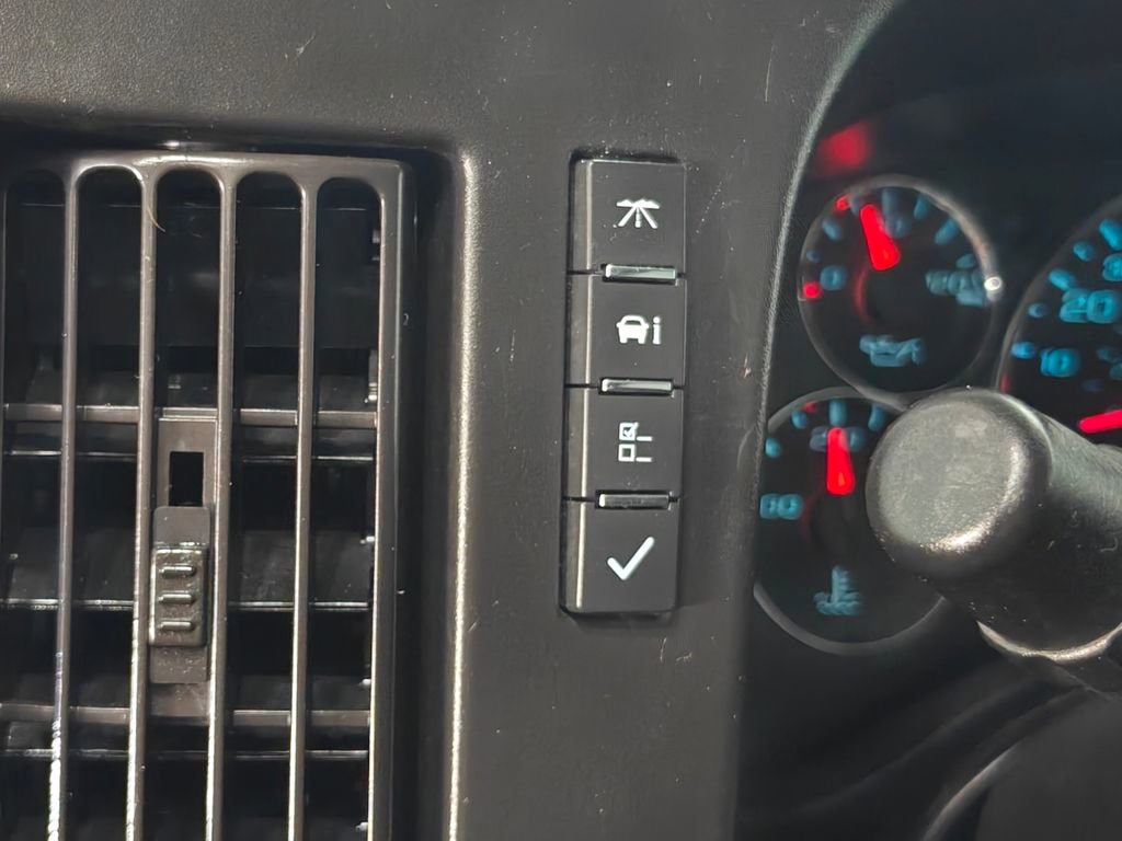 Used 2023 GMC Savana 3500 w/ Power Convenience Package RWD image 9