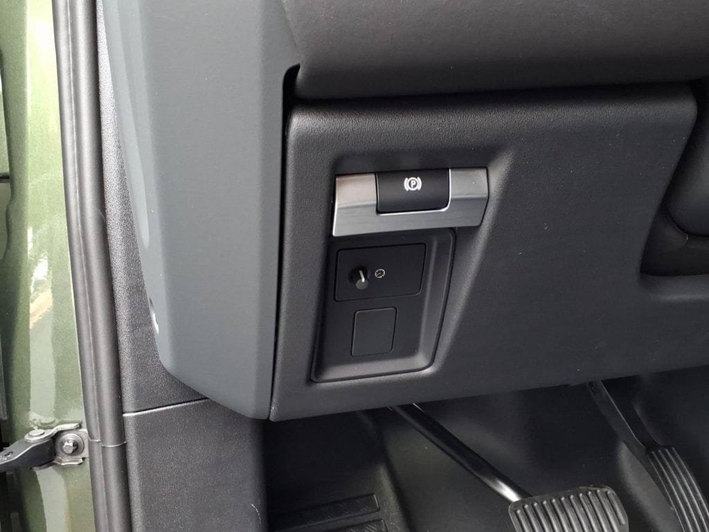 New 2026 Land Rover Defender 110 S AWD/4WD image 13