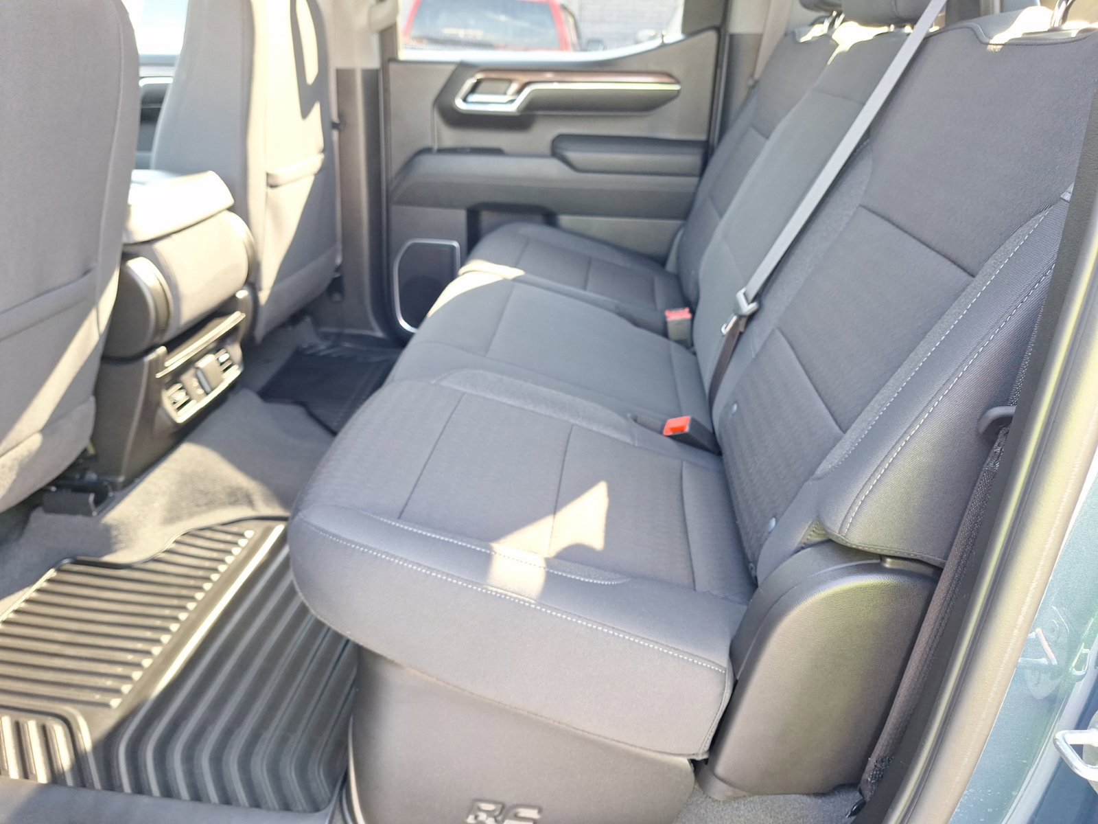 Used 2024 Chevrolet Silverado 1500 RST AWD/4WD image 31