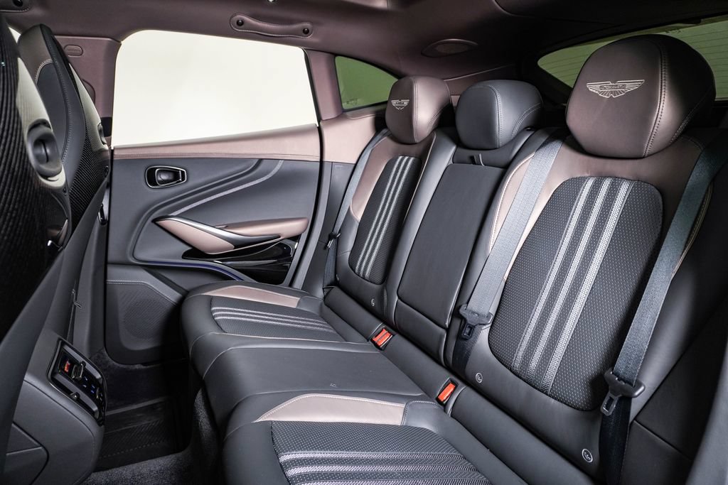 Used 2025 Aston Martin DBX 707 AWD/4WD image 21