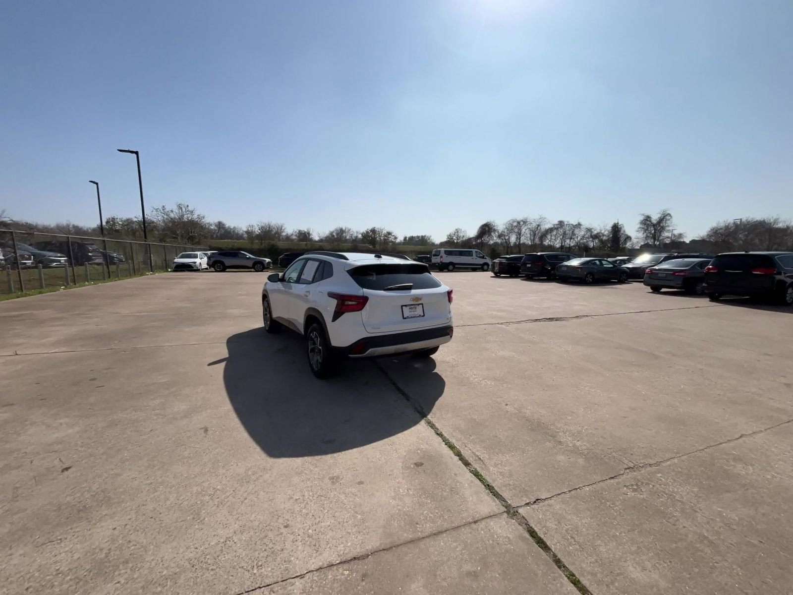 Used 2025 Chevrolet Trax LT w/ LT Convenience Package FWD image 16