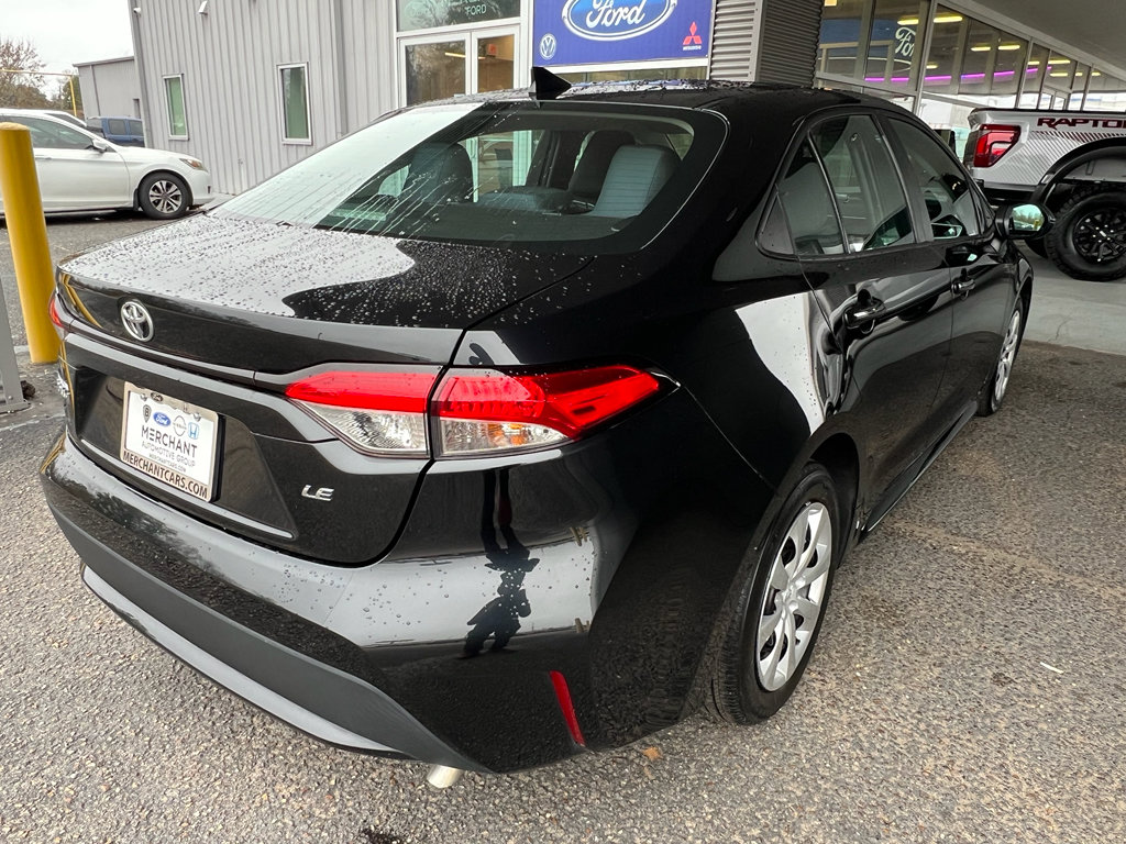 Used 2022 Toyota Corolla LE image 8