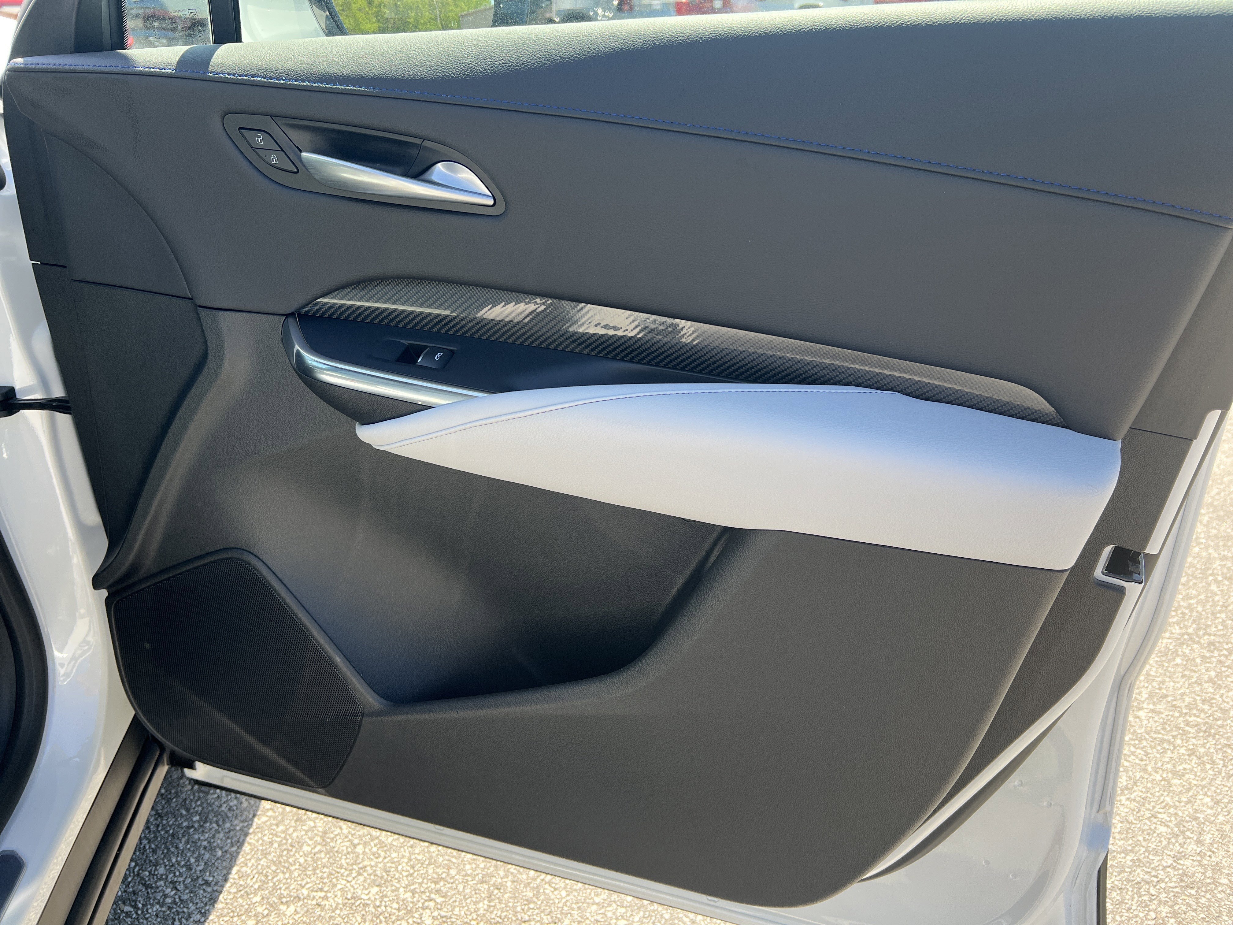 Used 2024 Cadillac XT4 Sport image 16