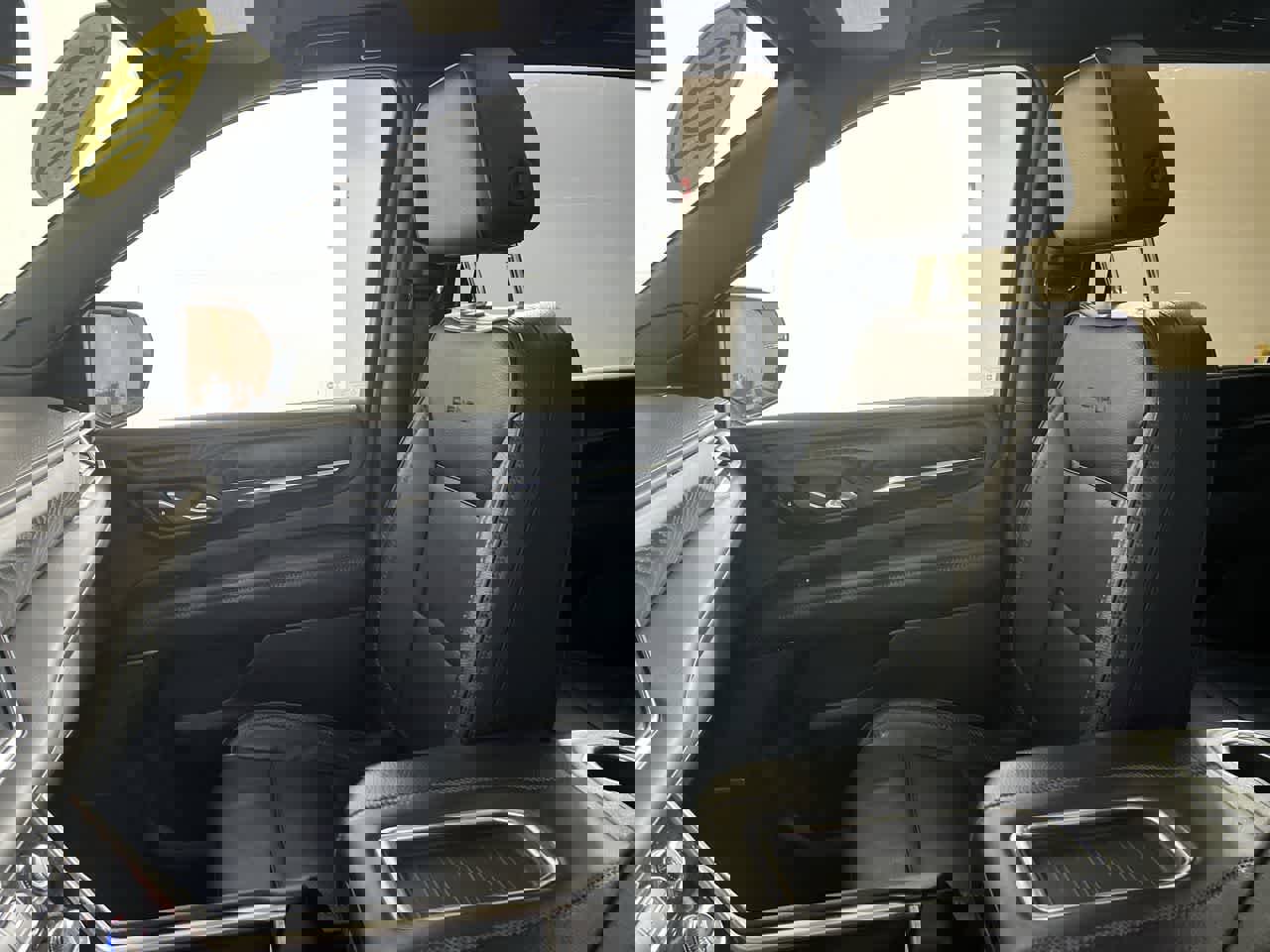 Used 2023 GMC Yukon XL Denali image 28