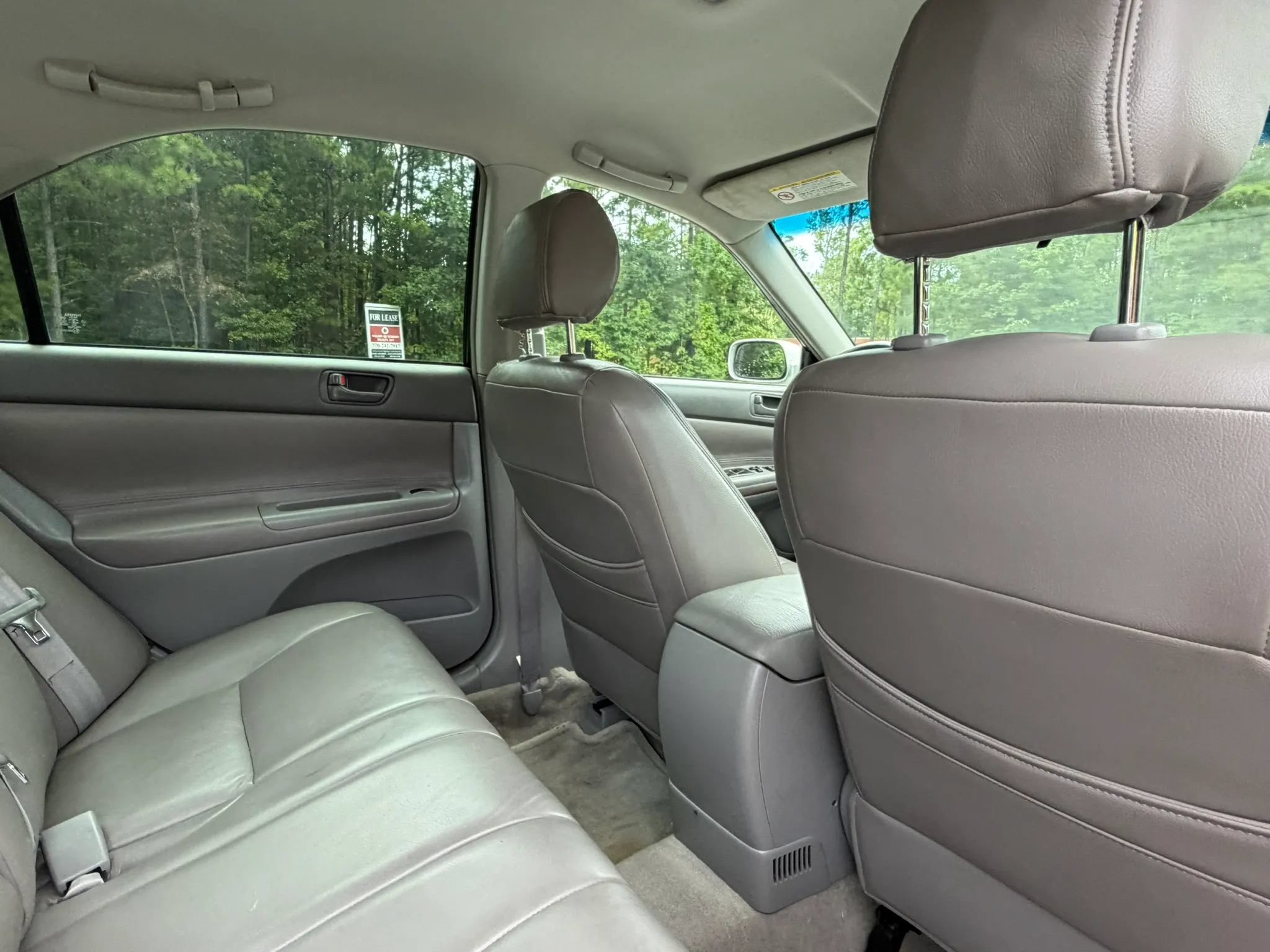 Used 2004 Toyota Camry LE FWD image 20
