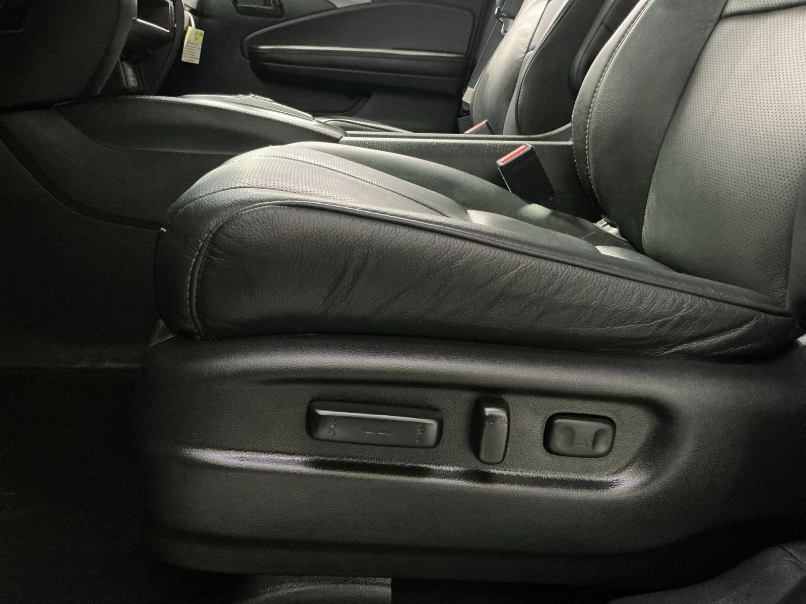 Used 2023 Honda Passport TrailSport image 22