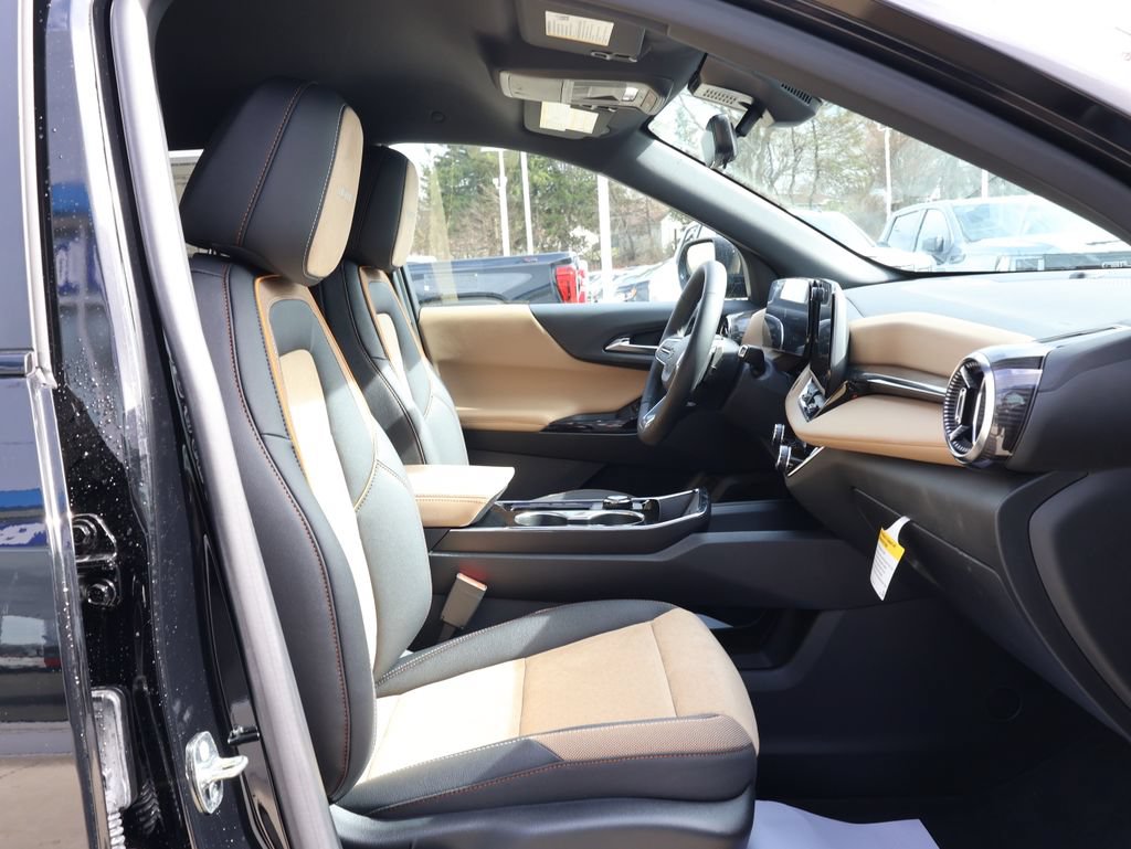 New 2026 Chevrolet Equinox ACTIV w/ Safety and Technology Package AWD/4WD image 33