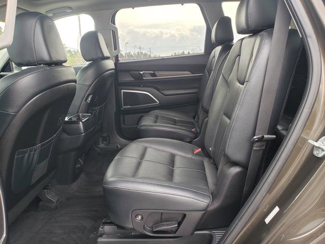Used 2022 Kia Telluride EX w/ EX Premium Package image 13